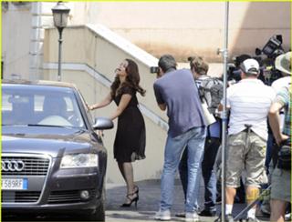 Aishwarya Rai Bachchan feet photo thumbnail