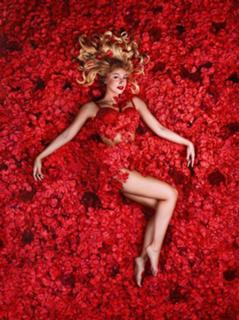 Hadise feet photo thumbnail