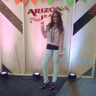 Jenna Ezarik feet photo thumbnail