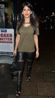Jasmin Walia feet photo thumbnail