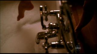 Stana Katic feet photo thumbnail