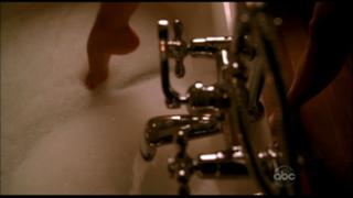 Stana Katic feet photo thumbnail