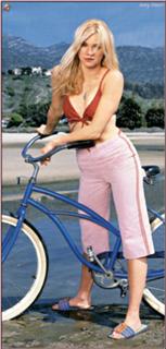 Amy Smart feet photo 2