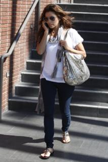 Eva Longoria feet photo thumbnail