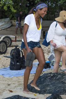Naomie Harris feet photo thumbnail