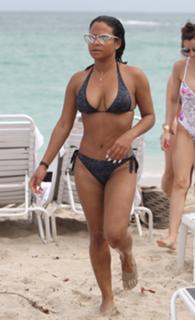 Christina Milian feet photo thumbnail