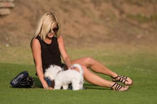 Ashley Roberts feet photo thumbnail