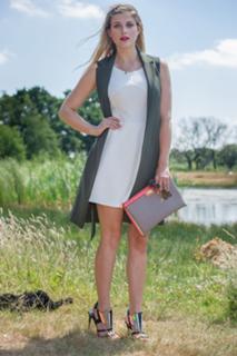 Ashley James feet photo thumbnail