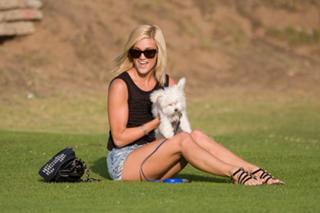 Ashley Roberts feet photo thumbnail