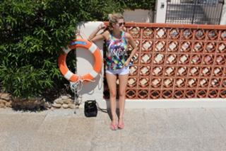 Ashley James feet photo thumbnail