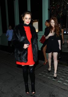 Rochelle Humes feet photo thumbnail
