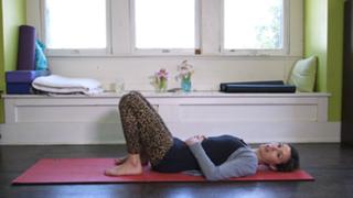 Adriene Mishler feet photo thumbnail