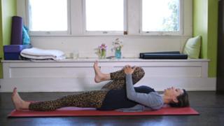 Adriene Mishler feet photo thumbnail