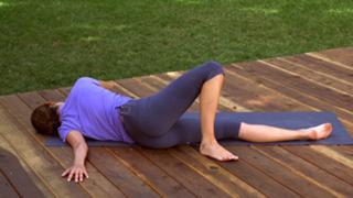 Adriene Mishler feet photo thumbnail