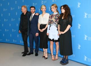Lily James feet photo thumbnail
