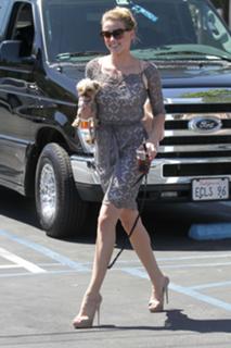 Amber Heard feet photo thumbnail