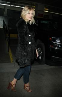 Chloë Grace Moretz feet photo thumbnail