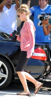 Lauren Conrad feet photo thumbnail