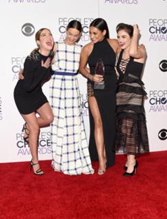 Shay Mitchell feet photo thumbnail