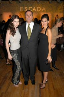 Michelle Trachtenberg feet photo thumbnail