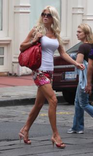 Victoria Silvstedt feet photo thumbnail