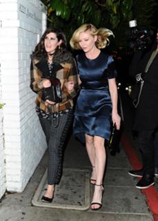Kirsten Dunst feet photo thumbnail