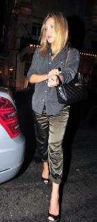 Kate Hudson feet photo thumbnail