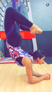 Bruna Marquezine feet photo thumbnail