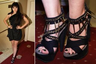 Ewa Farna feet photo thumbnail