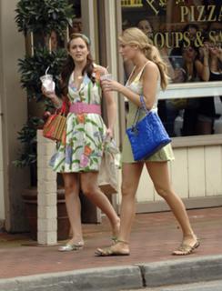 Blake Lively feet photo thumbnail