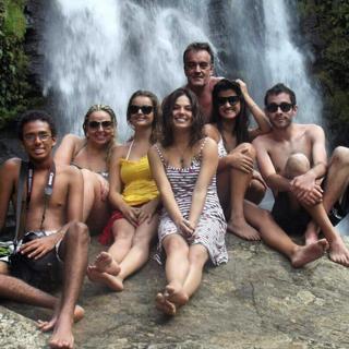Isis Valverde feet photo thumbnail