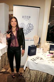 Ming-Na Wen feet photo thumbnail