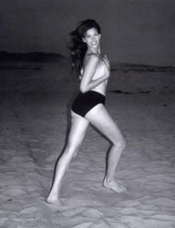 Liv Tyler feet photo thumbnail