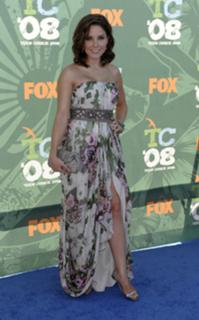 Sophia Bush feet photo thumbnail