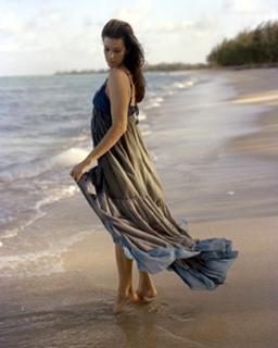 Liv Tyler feet photo thumbnail