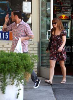 Christina Ricci feet photo thumbnail