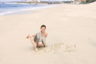 Hilary Duff feet photo thumbnail