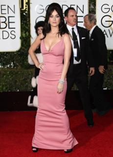 Katy Perry feet photo thumbnail