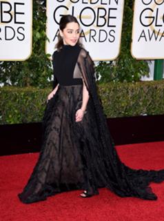 Emilia Clarke feet photo thumbnail