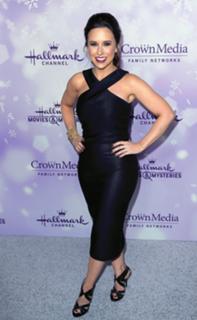 Lacey Chabert feet photo thumbnail