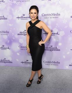 Lacey Chabert feet photo thumbnail