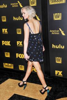 Jennifer Lawrence feet photo thumbnail