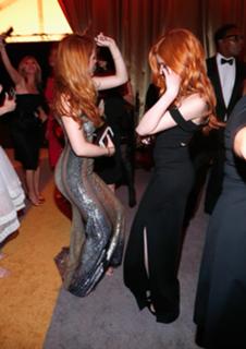 Bella Thorne feet photo thumbnail