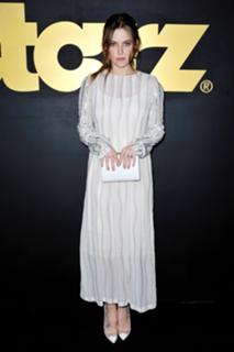 Riley Keough feet photo thumbnail