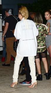 Hailey Bieber feet photo thumbnail