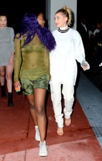 Hailey Bieber feet photo thumbnail
