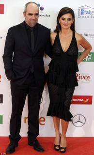 Penélope Cruz feet photo thumbnail