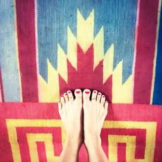 Kino MacGregor feet photo thumbnail
