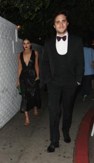 Olivia Culpo feet photo thumbnail