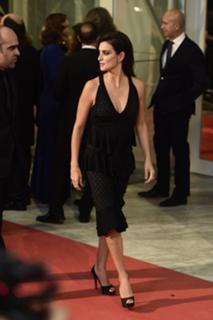Penélope Cruz feet photo thumbnail